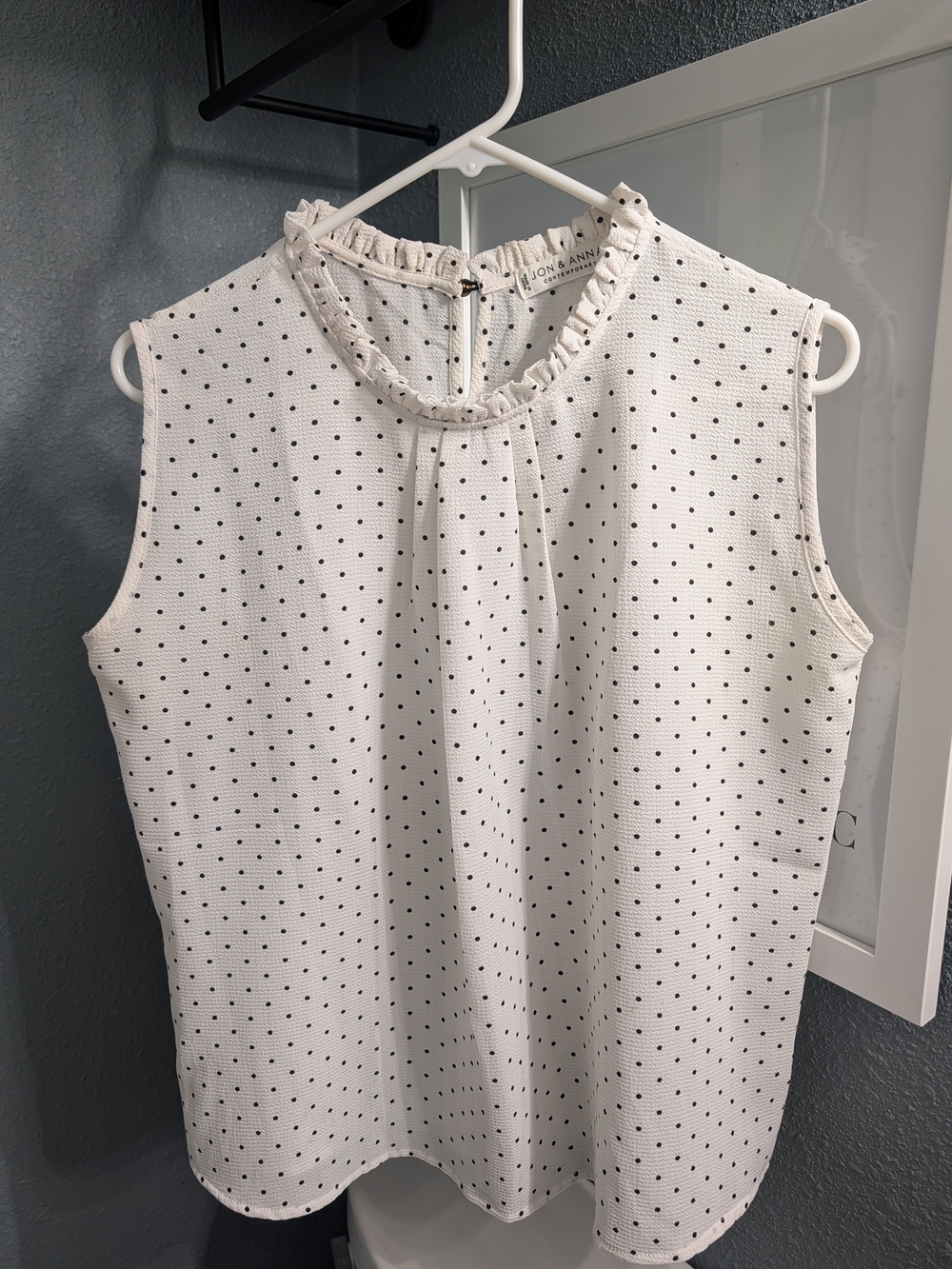 Women's Jon & Anna Contemporary Sleeveless Blouse